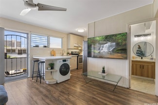 1707 Anapuni St Unit 9, Honolulu, HI 96822