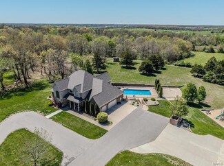 3029 National Ave, Lebanon, MO 65536