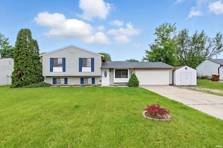 15015 Ashville Ct, Huntertown, IN 46748
