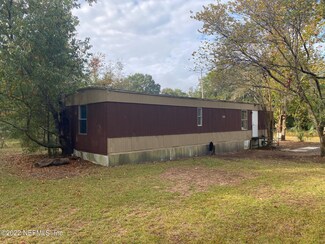 838 O Farrell Ave, Interlachen, FL 32148