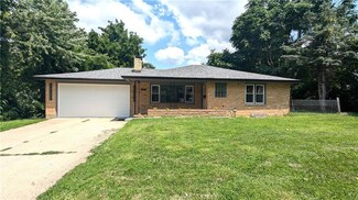 1505 N Main St, Independence, MO 64050