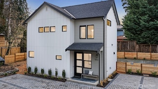 9513 132nd Ave NE, Kirkland, WA 98033