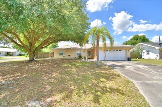 184 Lagoon Rd, Winter Haven, FL 33884
