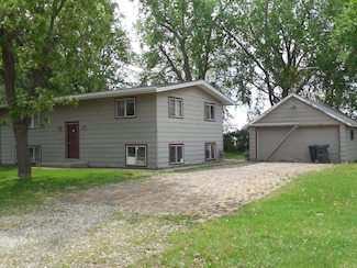 402 6th Ave, Round Lake, MN 56167