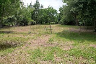 1098 Fulton St, Beaumont, TX 77701