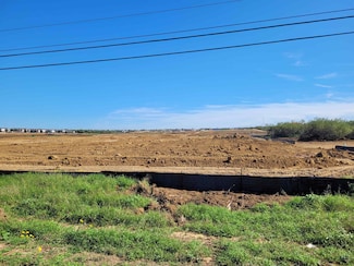5391 U S Highway 83, Laredo, TX 78046