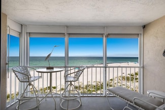 5200 Gulf Dr Unit 302, Holmes Beach, FL 34217