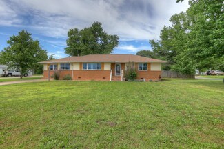2405 W 13th St, Joplin, MO 64801