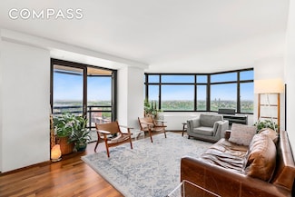 112-01 Queens Blvd Unit 18H, Forest Hills, NY 11375