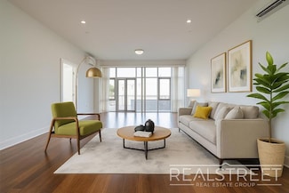 90-02 Queens Blvd Unit 515, Elmhurst, NY 11373