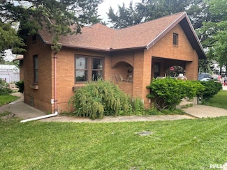 1248 N 4th St, Chillicothe, IL 61523