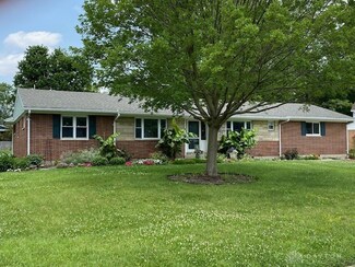 411 Judith Dr, Dayton, OH 45429