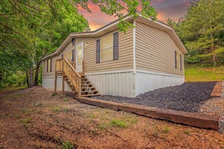 109 Timbervale Dr, Dalton, GA 30721
