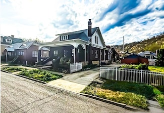 149 4th St, Pikeville, KY 41501