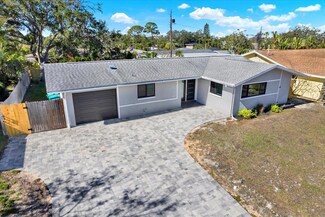 1346 Hill Dr, Largo, FL 33770
