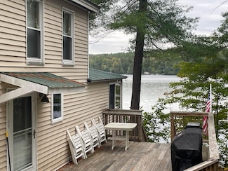 43 Haskell Ave, Raymond, ME 04071