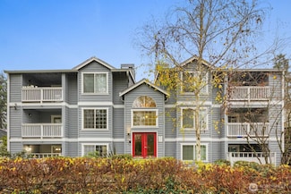 23410 18th Ave S Unit F101, Des Moines, WA 98198