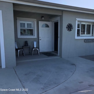 325 Angelo Ln, Cocoa Beach, FL 32931