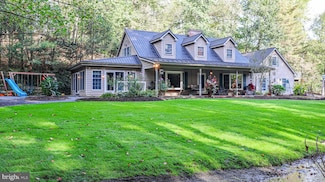 240 Evans Rd, Lititz, PA 17543