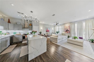 560 Dutch Valley Rd NE Unit 2207, Atlanta, GA 30324