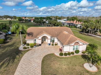 2337 Platinum Dr, Sun City Center, FL 33573