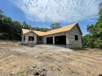 201 Cardinal Terrace, Bull Shoals, AR 72619
