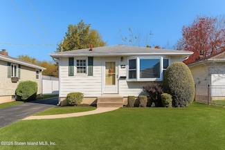 349 Mill Rd, Staten Island, NY 10306