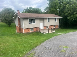 137 Northfield Dr, Lewisburg, WV 24901