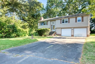 41 Florence Rd, Bloomfield, CT 06002
