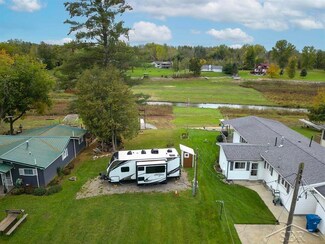 817 Quillette St, Beaverton, MI 48612