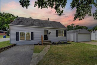 10856 Pear Tree Ln, Saint Ann, MO 63074