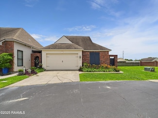 102 Palm Springs Dr, Lafayette, LA 70506