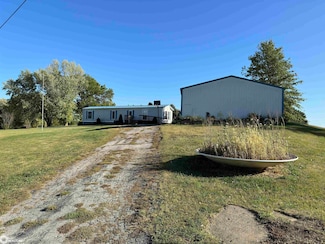 310 4th St, Prescott, IA 50859