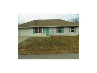 208 N Hudson St, Buckner, MO 64016