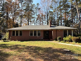 2023 Robin Rd, Salisbury, NC 28144