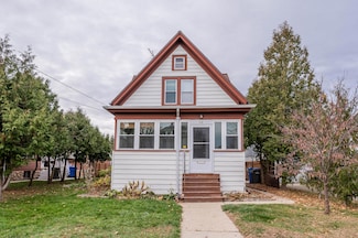 616 Park St, Watertown, WI 53098
