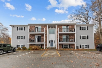 1 Chapel Hill Dr Unit 2, Plymouth, MA 02360