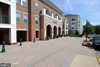 2321 25th St S Unit 2308, Arlington, VA 22206