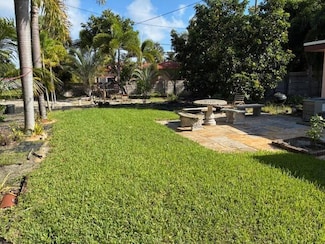 617 NE 8th Ave, Boynton Beach, FL 33435