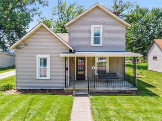 7 S Main St, Potsdam, OH 45337