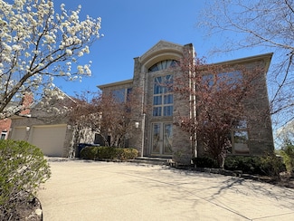 155 Bentley Ct, Deerfield, IL 60015