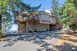 850 Ridgewood Rd, Oceanside, OR 97134