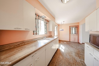 1820 W Northview Ave, Phoenix, AZ 85021