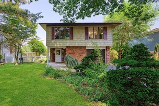 44 Milland Dr, Northport, NY 11768