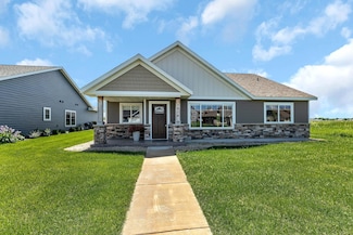1914 Sandstone Loop S, Sartell, MN 56377