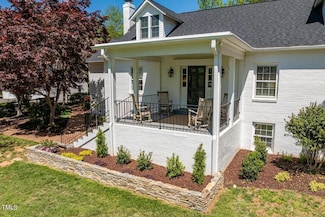 5212 Theys Rd, Raleigh, NC 27606