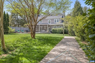 1012 Locust Ave, Charlottesville, VA 22901