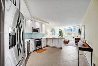 1936 S Ocean Dr Unit 21D, Hallandale Beach, FL 33009