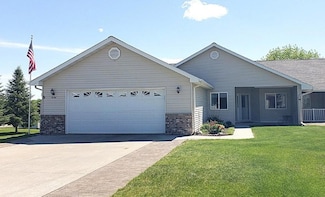 1836 Bridgeview Blvd, Detroit Lakes, MN 56501