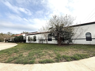 7110 W Mockingbird Ln, Pearland, TX 77584